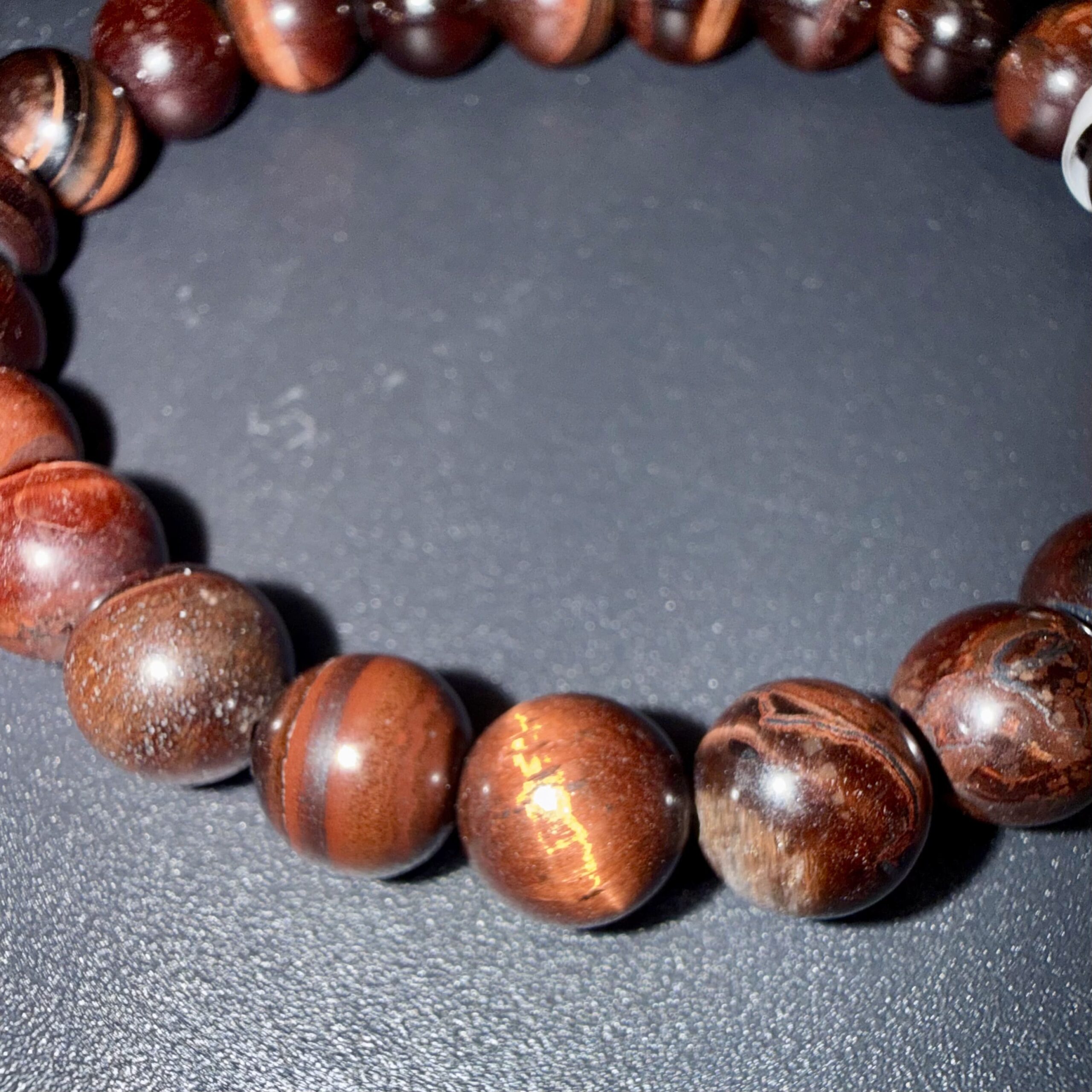 BRACELET OEIL DE TAUREAU 8MM