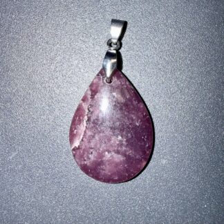 Pendentif poli en Lépidolite – paix intérieur & anxiété
