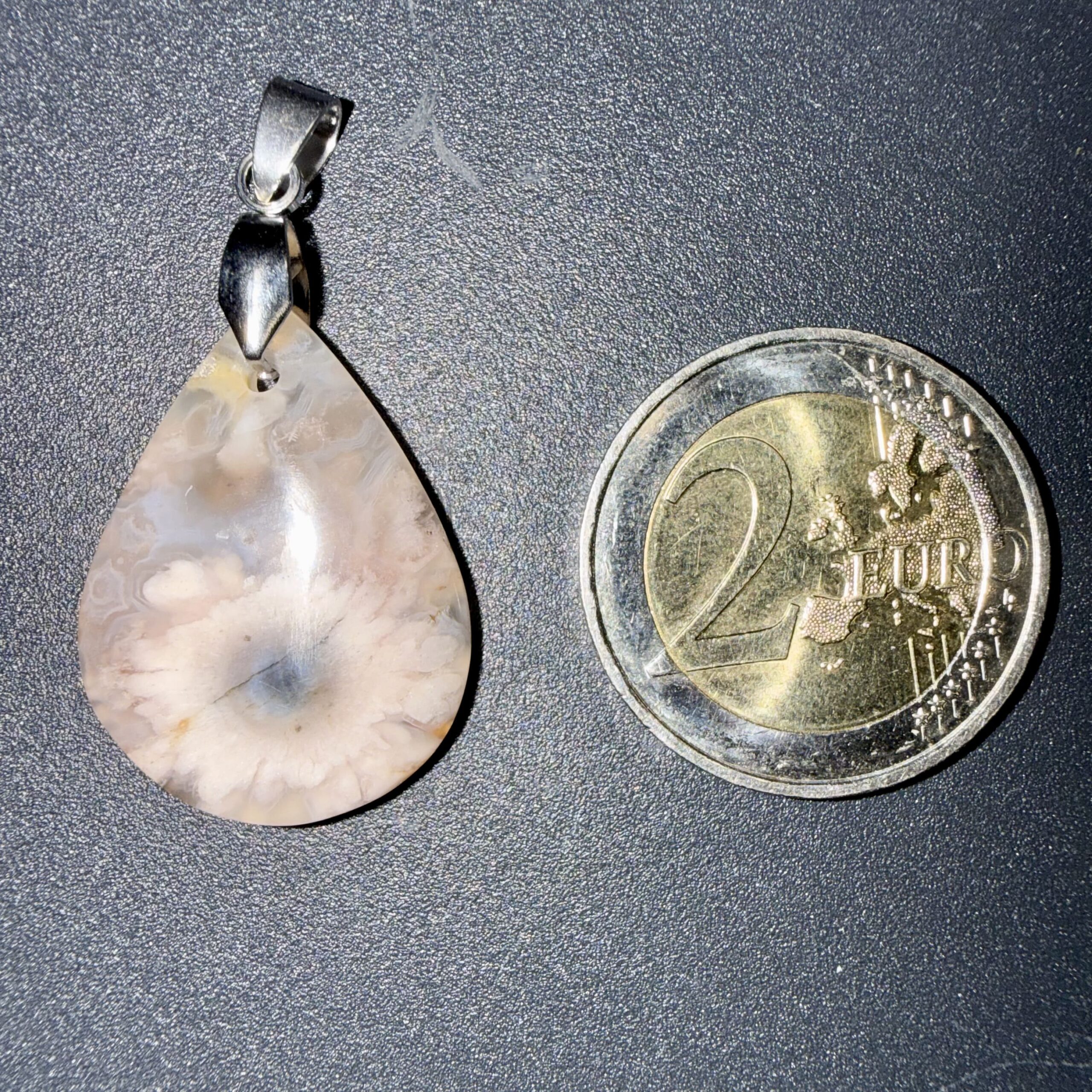 Pendentif poli en Agate fleur de cerisier – renouveau & abondance – Image 2