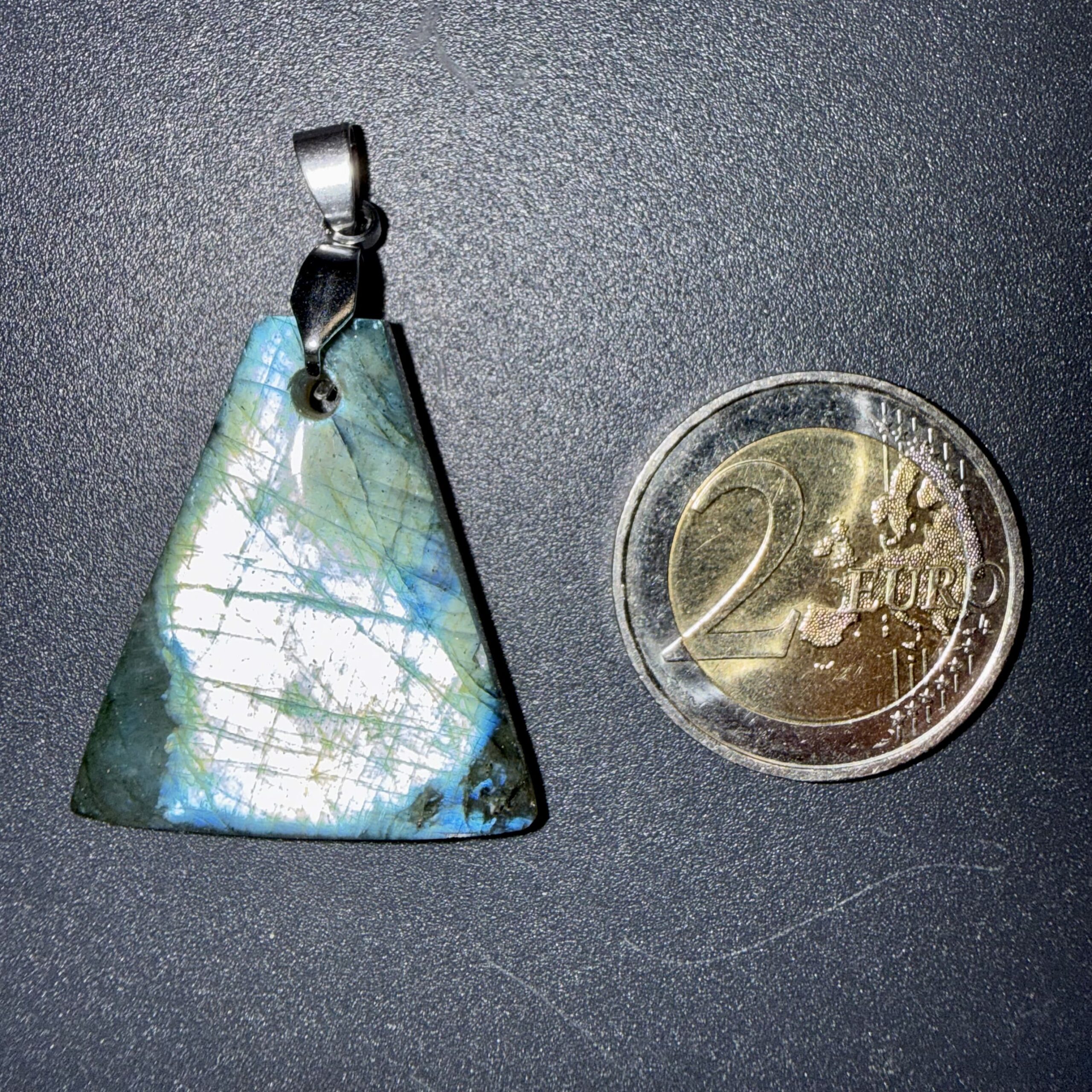 Pendentif poli en Labradorite – harmonisation & protection – Image 2