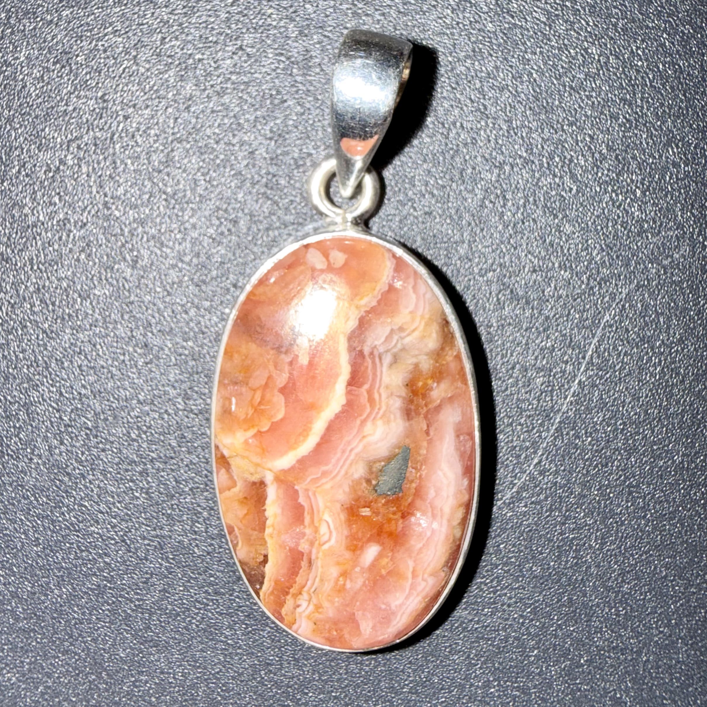 Pendentif en Rhodochrosite serti argent 925 – renouveau & paix intérieur