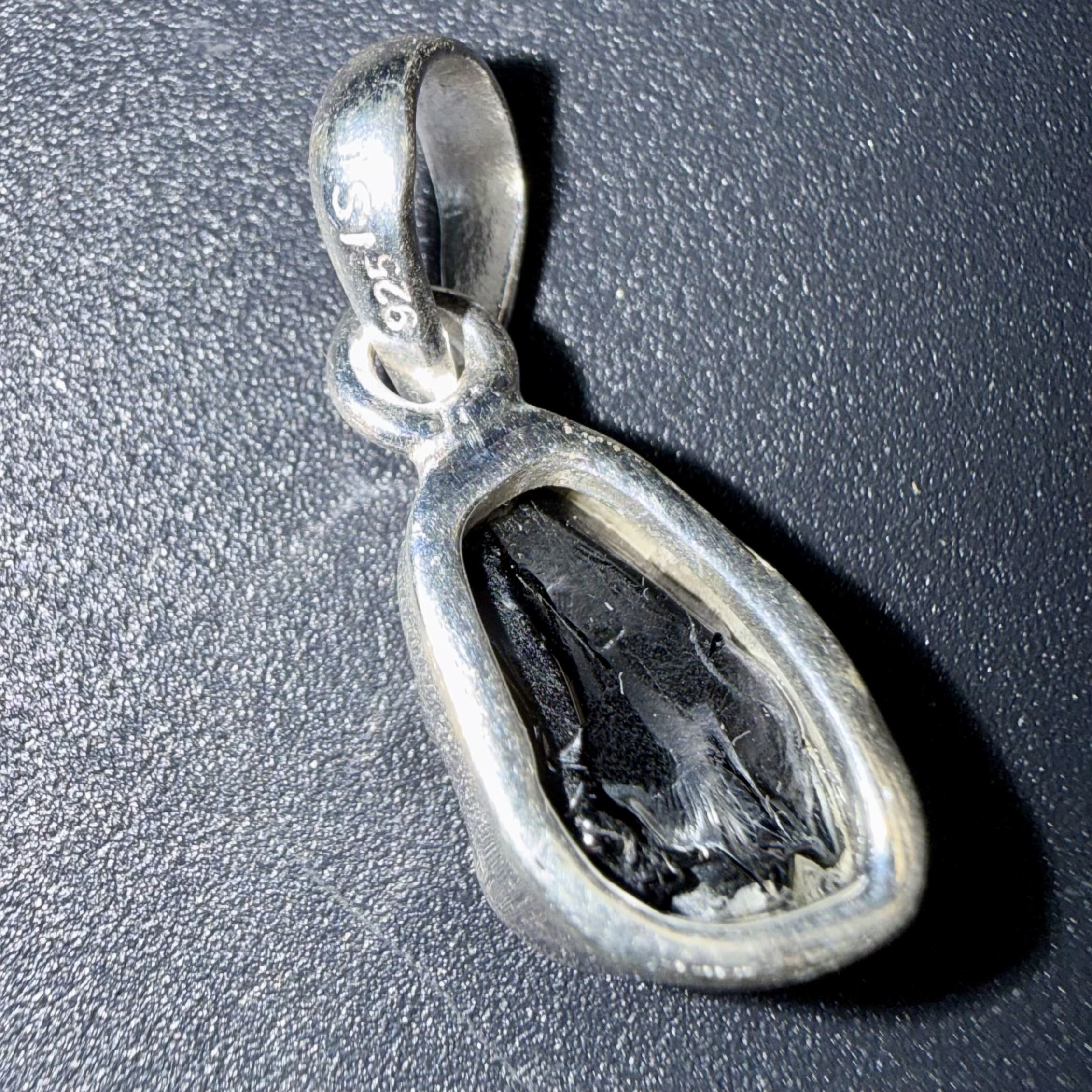 Pendentif en Spinelle noire serti argent 925 – purifie l'aura & protection – Image 3