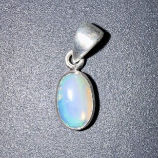 Pendentif en Opale serti argent 925 – sérénité & créativité