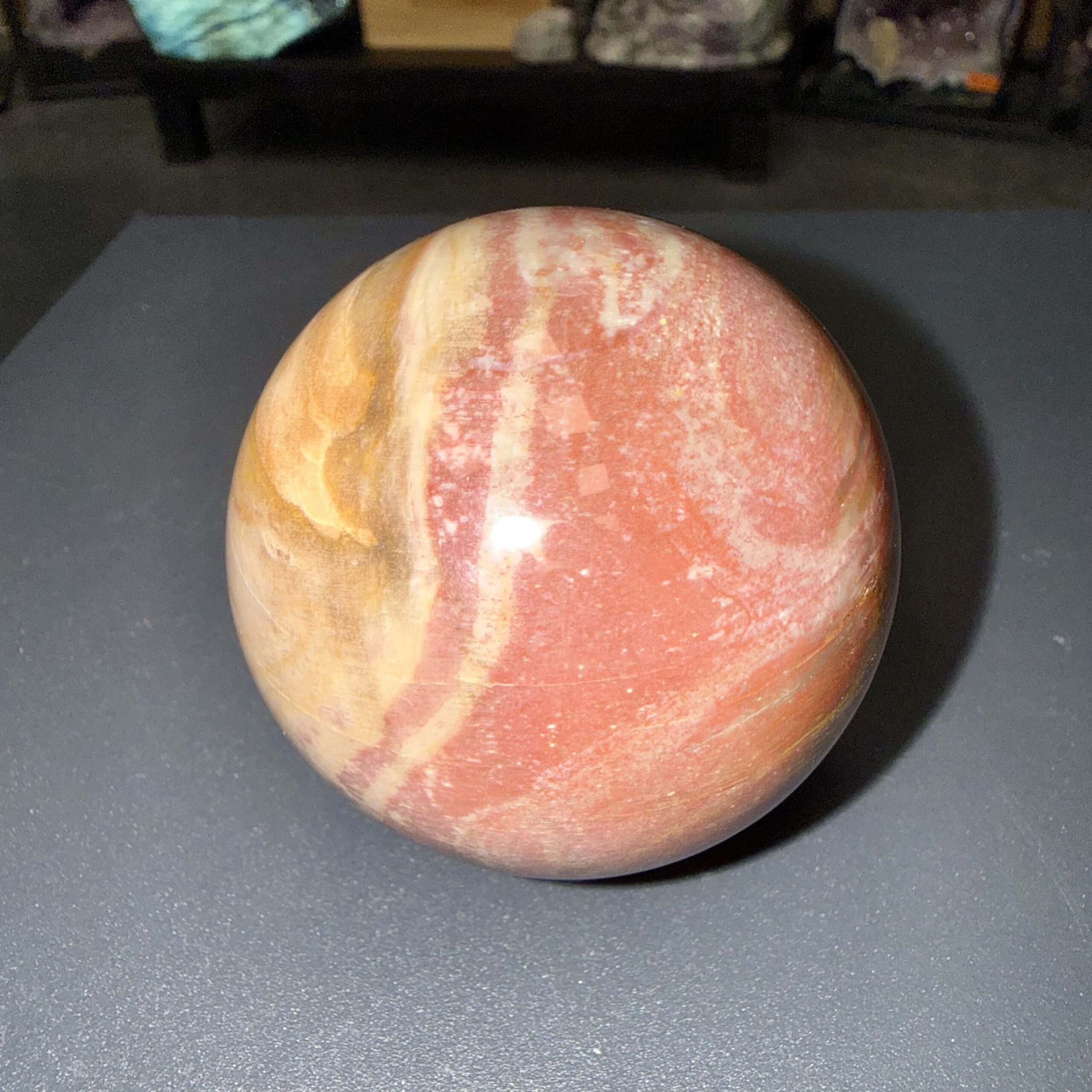 Sphère en bois fossilisé/pétrifié naturelle – 60 mm – 270 g