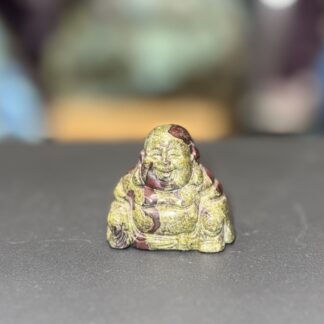 Buddha en jaspe sang de dragon polie – 50 g – 4 x 3 cm