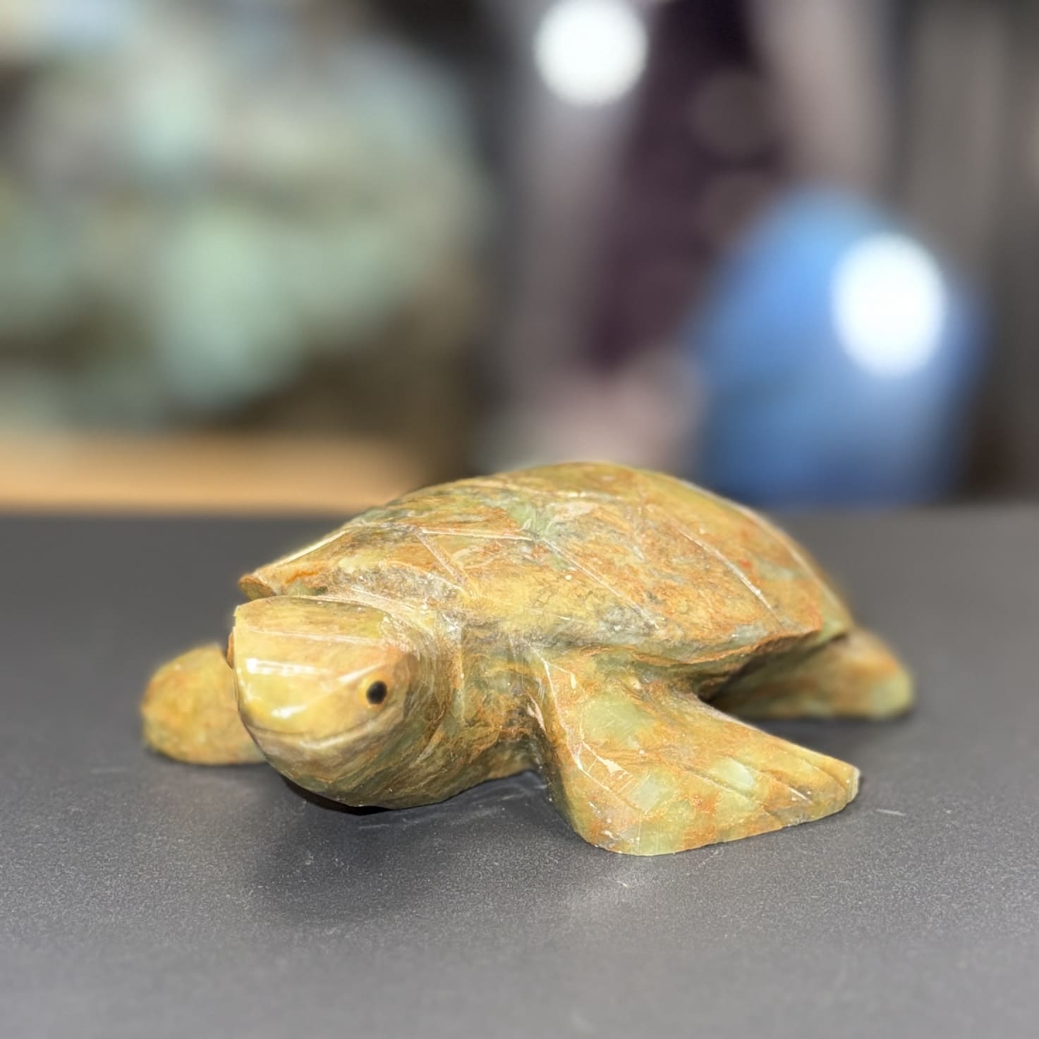 Tortue en calcite polie – 370 g – 13 x 10 cm – Image 3